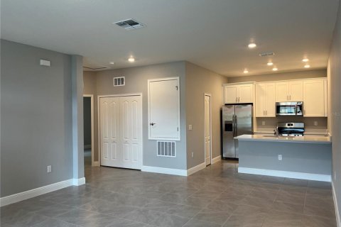 Copropriété à louer à Kissimmee, Floride: 2 chambres, 97.55 m2 № 2368630 - photo 4