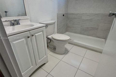 Condominio en venta en Delray Beach, Florida, 2 dormitorios, 81.75 m2 № 1992069 - foto 3