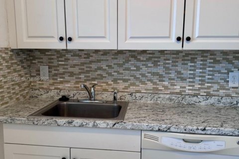 Condominio en venta en Delray Beach, Florida, 2 dormitorios, 81.75 m2 № 1992069 - foto 6