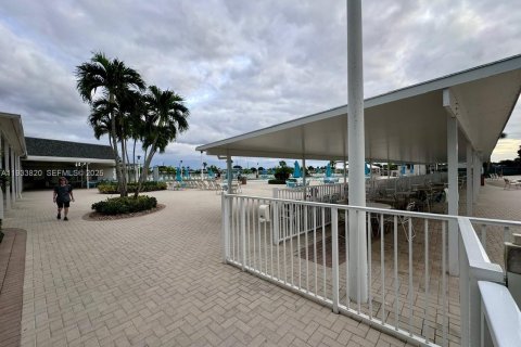 Condominio en venta en Delray Beach, Florida, 2 dormitorios, 81.75 m2 № 1992069 - foto 24