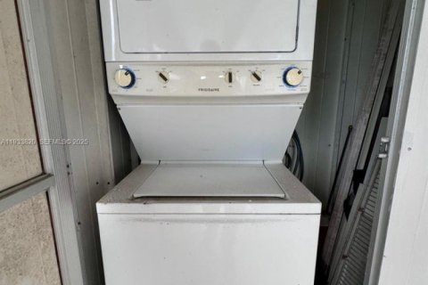 Condominio en venta en Delray Beach, Florida, 2 dormitorios, 81.75 m2 № 1992069 - foto 12