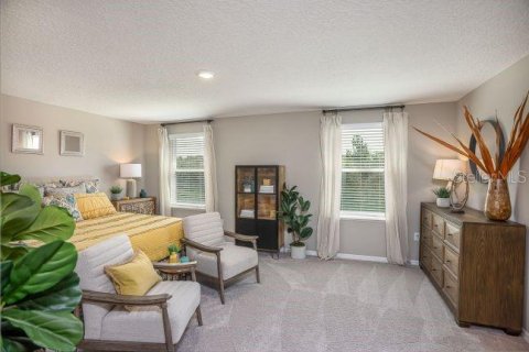 House in Brooksville, Florida 4 bedrooms, 212.19 sq.m. № 2111357 - photo 17