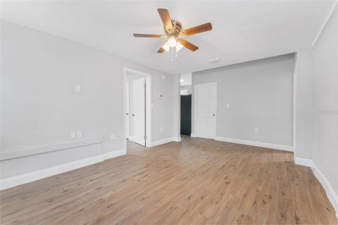 Casa en venta en Saint Petersburg, Florida, 3 dormitorios, 82.22 m2 № 2113690 - foto 4