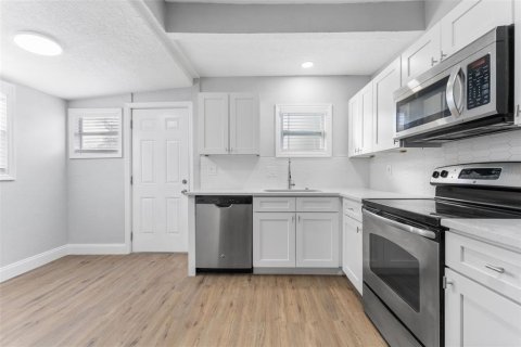 Casa en venta en Saint Petersburg, Florida, 3 dormitorios, 82.22 m2 № 2113690 - foto 6