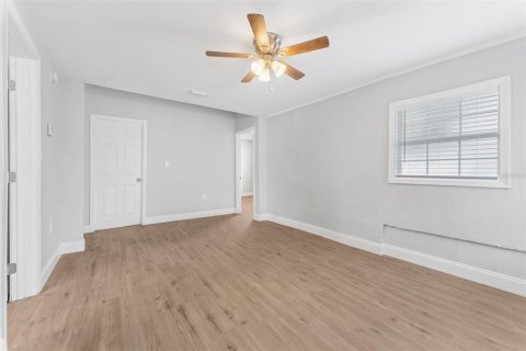 Casa en venta en Saint Petersburg, Florida, 3 dormitorios, 82.22 m2 № 2113690 - foto 2