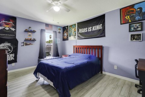 Casa en venta en Port St. Lucie, Florida, 5 dormitorios, 233 m2 № 2300641 - foto 26