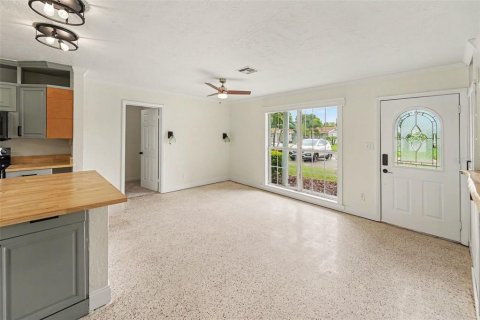 Villa ou maison à vendre à Saint Petersburg, Floride: 3 chambres, 133.78 m2 № 2287135 - photo 3