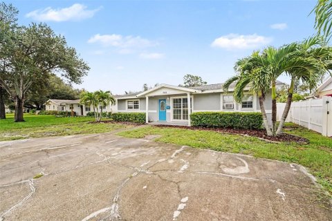 Villa ou maison à Saint Petersburg, Floride 3 chambres, 133.78 m2 № 2287135
