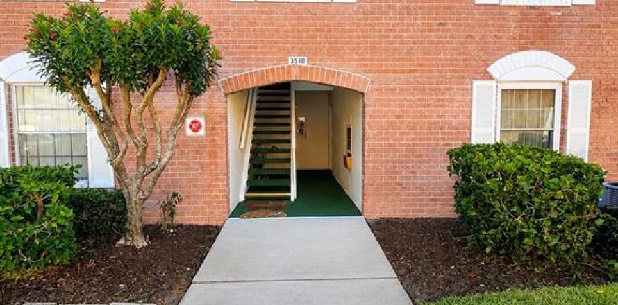 Condo à Saint Petersburg, Floride, 2 chambres № 2205458