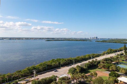 Copropriété à vendre à Riviera Beach, Floride: 2 chambres, 119.94 m2 № 2009182 - photo 4