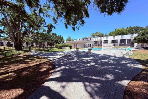 Condo in Brandon, Florida, 1 bedroom  № 1650655 - photo 21