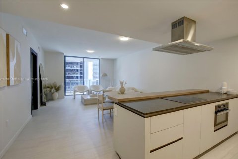 Condo in Miami, Florida, 1 bedroom № 2194042 - photo 18