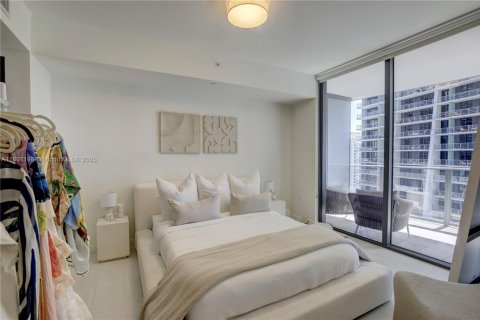 Condo in Miami, Florida, 1 bedroom № 2194042 - photo 24