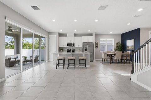 Villa ou maison à vendre à DeLand, Floride: 4 chambres, 225.29 m2 № 2222403 - photo 3