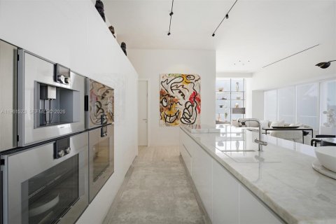 Copropriété à louer à Miami Beach, Floride: 2 chambres, 175.03 m2 № 2025071 - photo 8