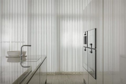 Copropriété à louer à Miami Beach, Floride: 2 chambres, 175.03 m2 № 2025071 - photo 10