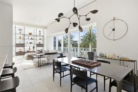 Condo à Miami Beach, Floride, 2 chambres  № 2025071