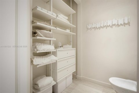 Copropriété à louer à Miami Beach, Floride: 2 chambres, 175.03 m2 № 2025071 - photo 23