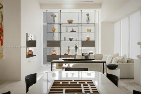 Copropriété à louer à Miami Beach, Floride: 2 chambres, 175.03 m2 № 2025071 - photo 3