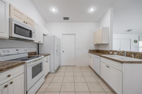 House in Englewood, Florida 3 bedrooms, 151.9 sq.m. № 1542121 - photo 15