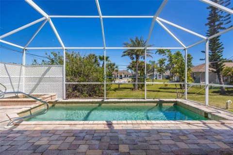 House in Englewood, Florida 3 bedrooms, 151.9 sq.m. № 1542121 - photo 30