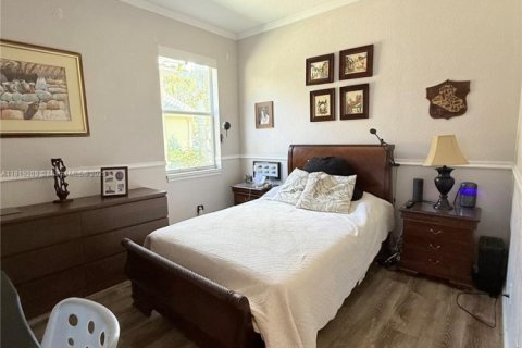 House in Weston, Florida 5 bedrooms, 292.08 sq.m. № 1783600 - photo 16