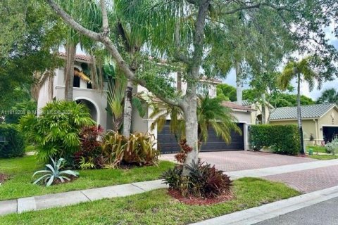 House in Weston, Florida 5 bedrooms, 292.08 sq.m. № 1783600 - photo 3