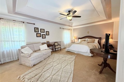 House in Weston, Florida 5 bedrooms, 292.08 sq.m. № 1783600 - photo 27