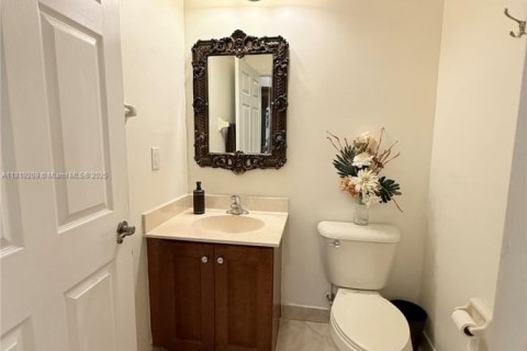 House in Weston, Florida 5 bedrooms, 292.08 sq.m. № 1783600 - photo 19