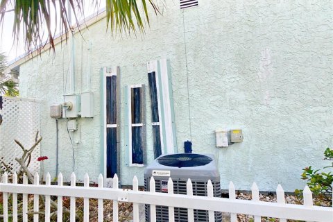 House in Port Charlotte, Florida 2 bedrooms, 107.02 sq.m. № 1822259 - photo 7