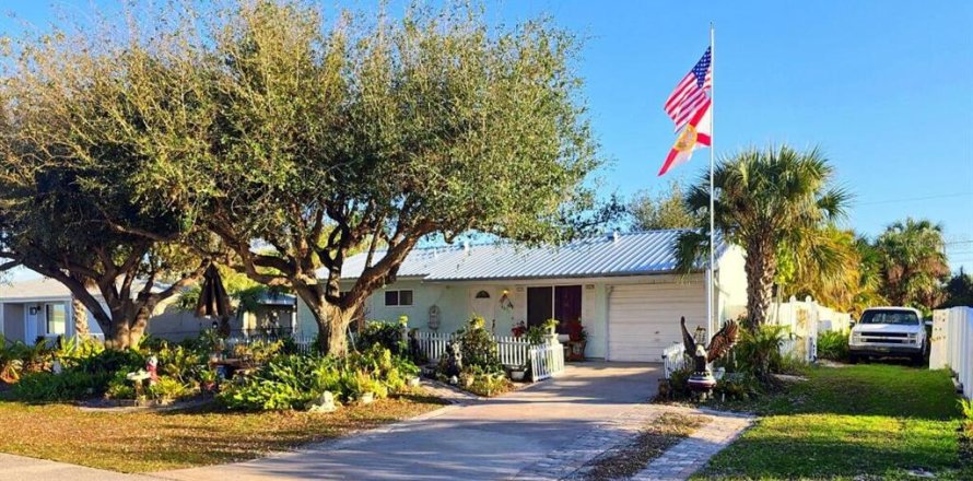Casa en Port Charlotte, Florida 2 dormitorios, 107.02 m2 № 1822259