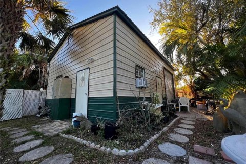 House in Port Charlotte, Florida 2 bedrooms, 107.02 sq.m. № 1822259 - photo 5