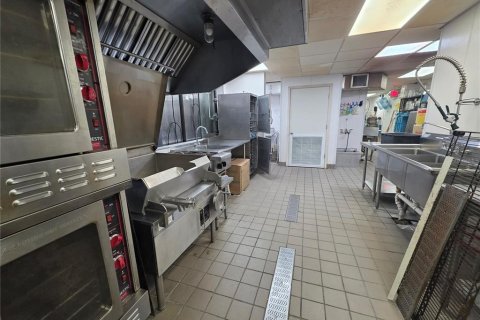 Commercial property in Titusville, Florida 393.44 sq.m. № 2368717 - photo 19