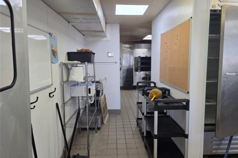 Commercial property in Titusville, Florida 393.44 sq.m. № 2368717 - photo 8