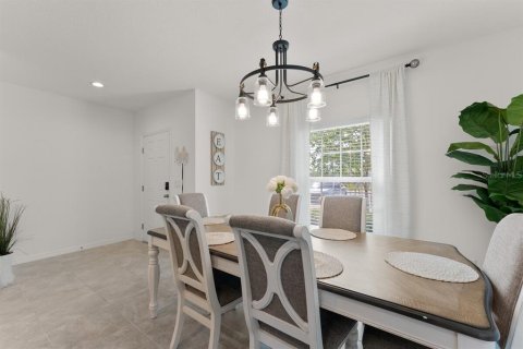 Townhouse in Davenport, Florida 3 bedrooms, 149.2 sq.m. № 1784685 - photo 10