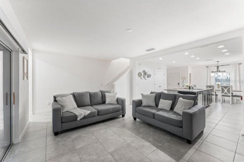 Townhouse in Davenport, Florida 3 bedrooms, 149.2 sq.m. № 1784685 - photo 14
