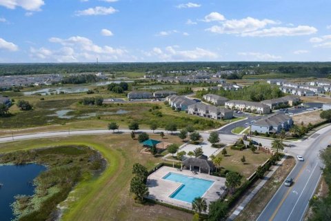 Townhouse in Davenport, Florida 3 bedrooms, 149.2 sq.m. № 1784685 - photo 30
