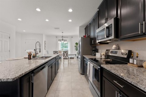 Townhouse in Davenport, Florida 3 bedrooms, 149.2 sq.m. № 1784685 - photo 7