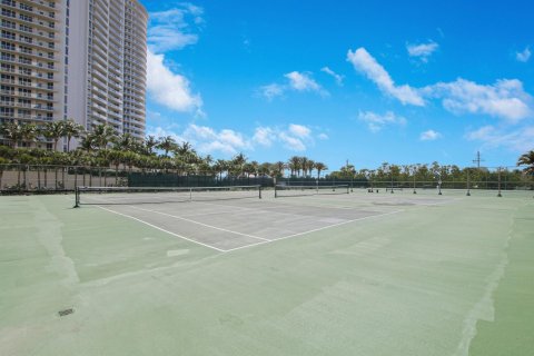 Снять в аренду кондоминиум в Ривьера-Бич, Флорида 2 спальни, 113.25м2, № 936490 - фото 1