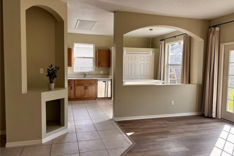 Villa ou maison à louer à Oviedo, Floride: 3 chambres, 124.58 m2 № 2391462 - photo 5