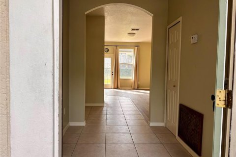 Villa ou maison à louer à Oviedo, Floride: 3 chambres, 124.58 m2 № 2391462 - photo 3