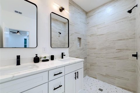 Villa ou maison à vendre à Orlando, Floride: 3 chambres, 159.79 m2 № 2235855 - photo 3