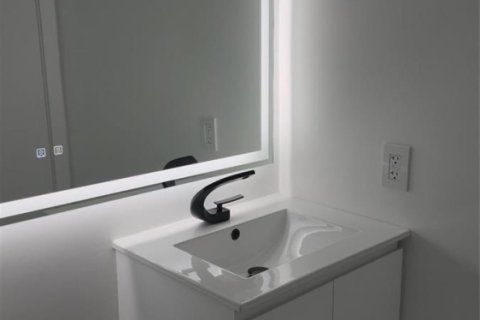 Apartamento en alquiler en Tamarac, Florida, 2 dormitorios, 114.64 m2 № 2282577 - foto 9