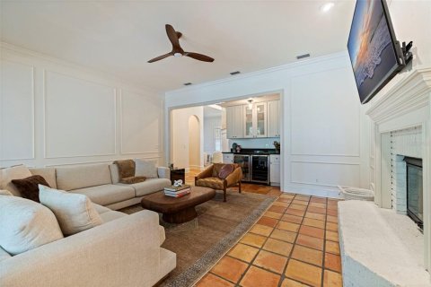 Casa en venta en Tampa, Florida, 5 dormitorios, 374.4 m2 № 2158000 - foto 25