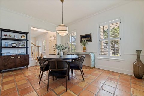 Casa en venta en Tampa, Florida, 5 dormitorios, 374.4 m2 № 2158000 - foto 11