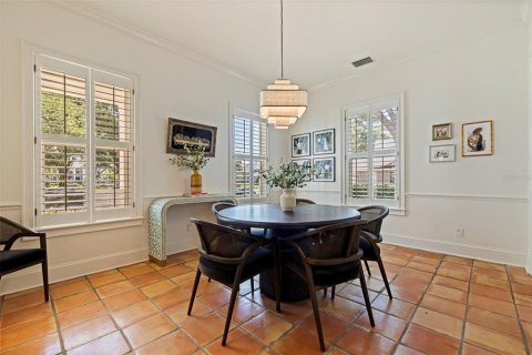 Casa en venta en Tampa, Florida, 5 dormitorios, 374.4 m2 № 2158000 - foto 10