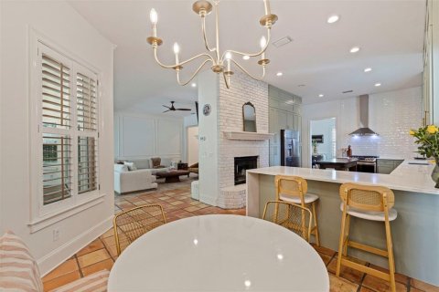 Casa en venta en Tampa, Florida, 5 dormitorios, 374.4 m2 № 2158000 - foto 19