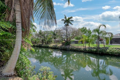 Casa en venta en Palmetto Bay, Florida, 4 dormitorios, 184.04 m2 № 1699434 - foto 30