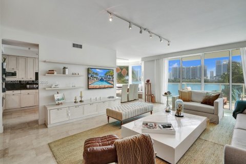 Condo à Aventura, Floride, 4 chambres  № 2080167