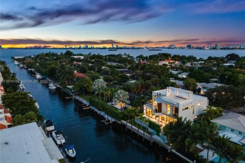 Villa ou maison à vendre à Miami Shores, Floride: 4 chambres, 458.75 m2 № 2042897 - photo 3